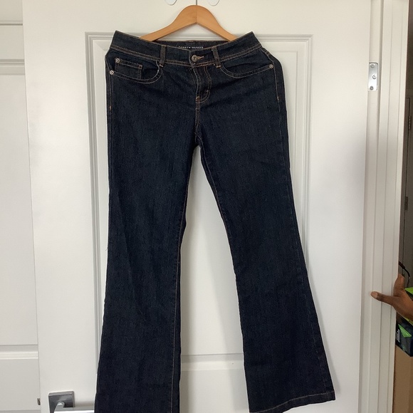 Jeans - Picture 1 of 1